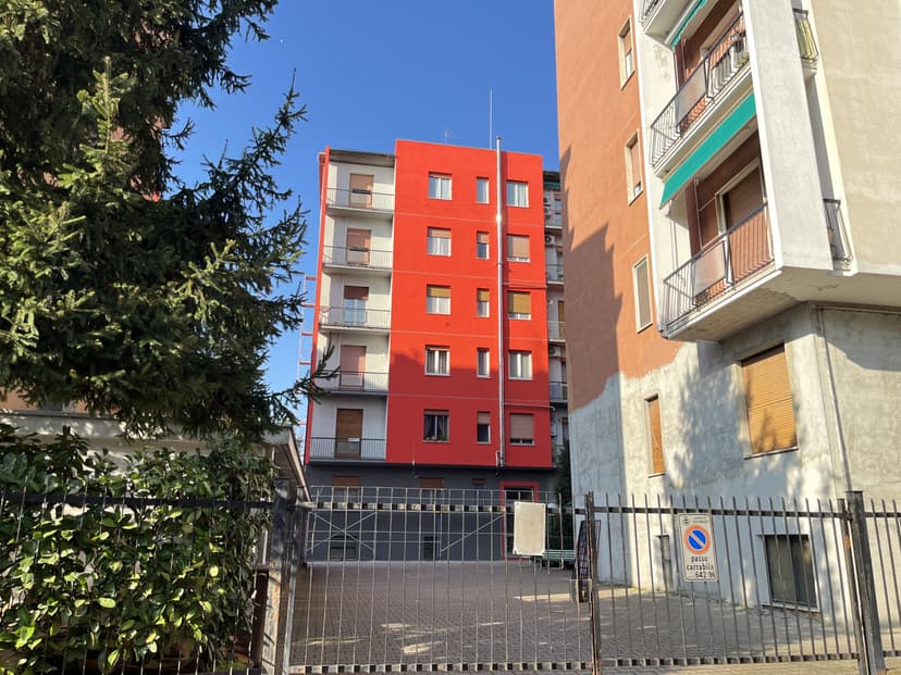 Bilocale ultimo piano in Vendita a Buccinasco