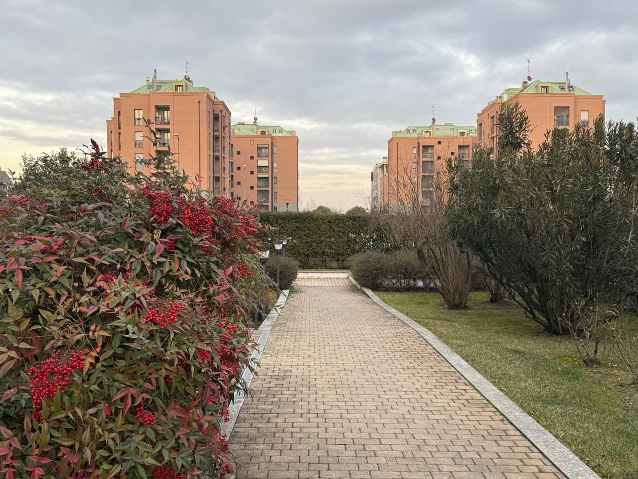 Vendita Buccinasco Trilocale di 115 mq piano alto - Foto 1